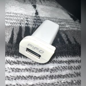 FIFO White USB Charging Port